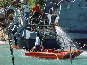 Stranded vessel recovery